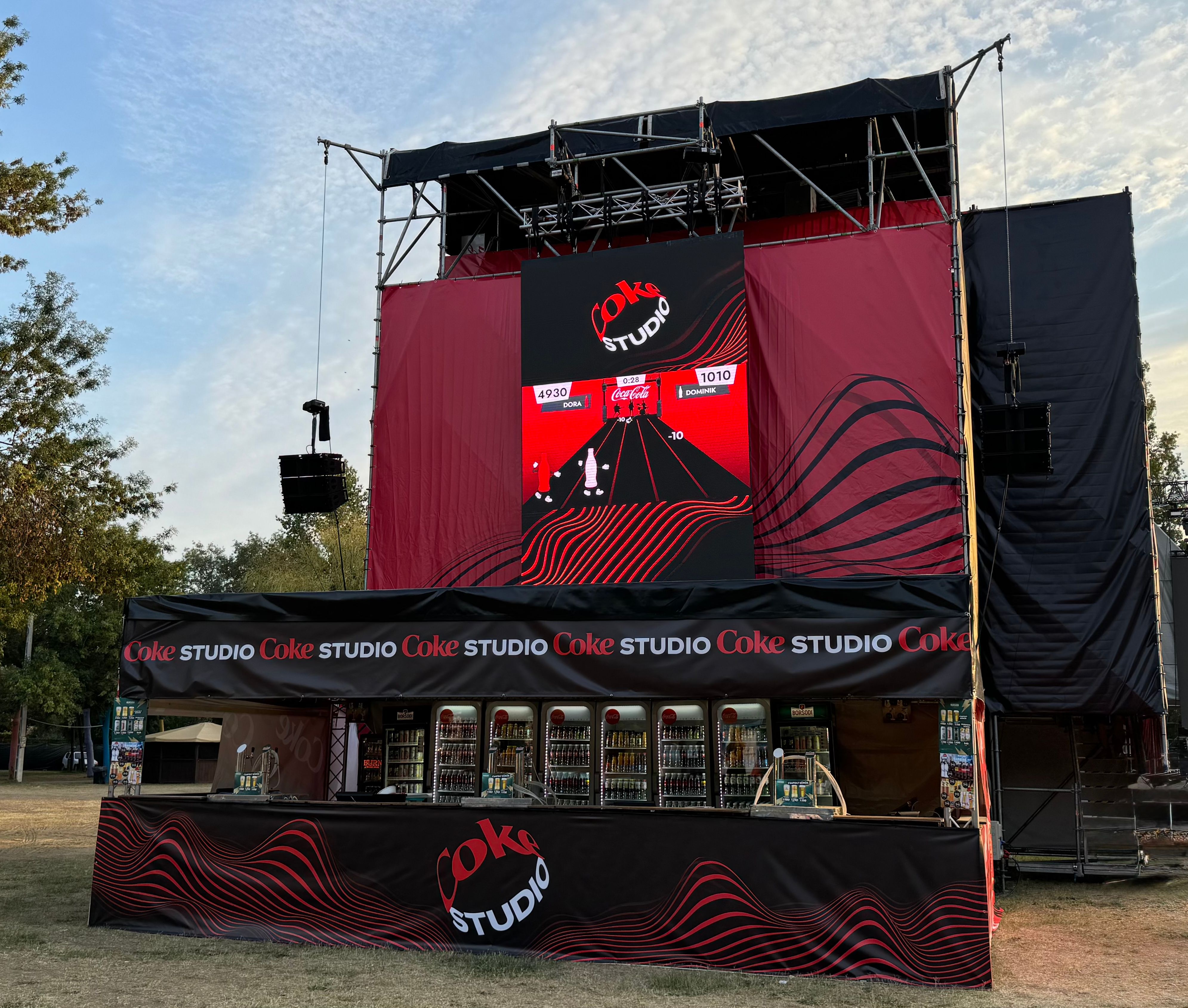 SZIN festival_Coke run.jpg